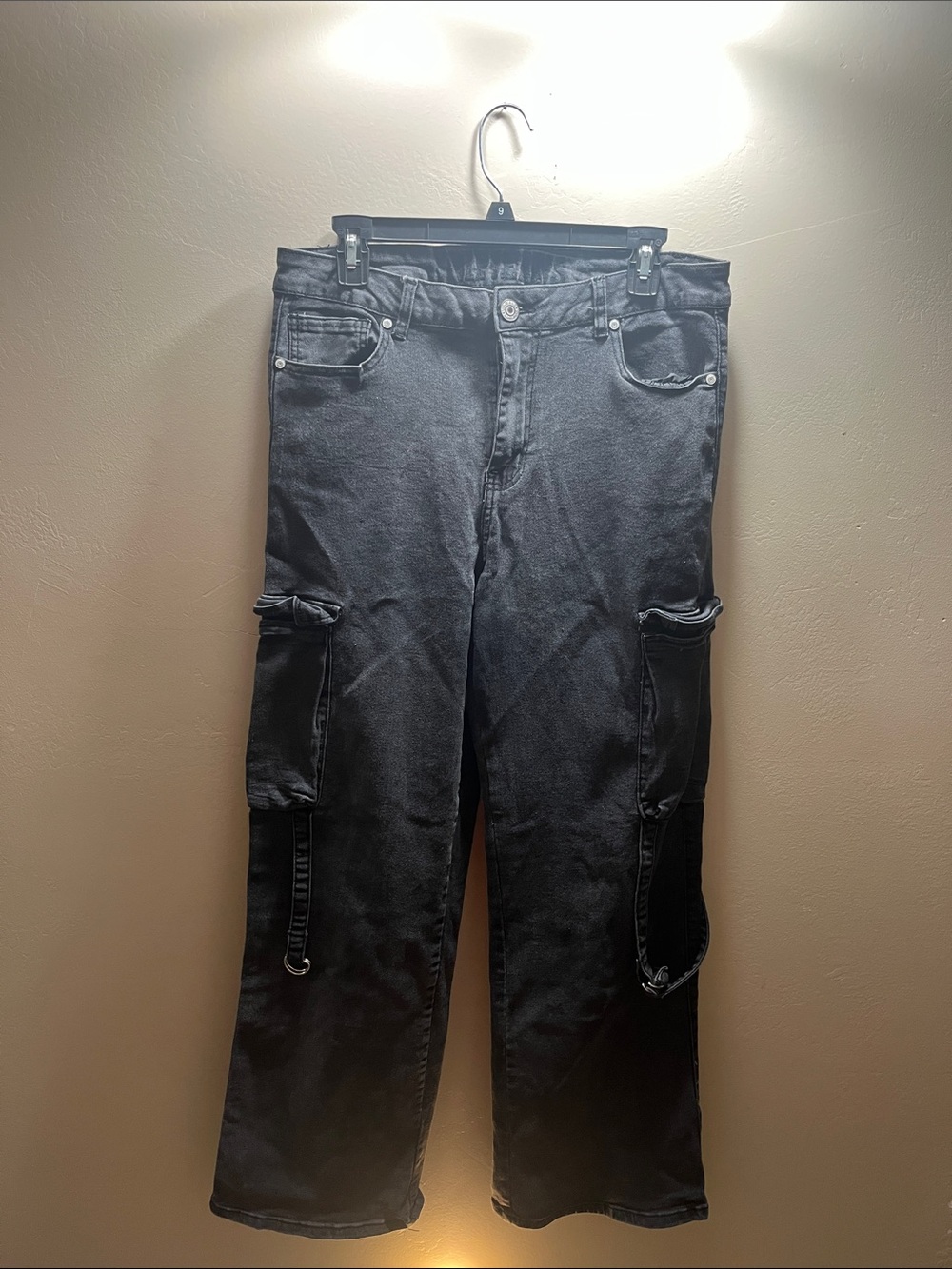 VIP Men's Black Relaxed Cargo Jeans